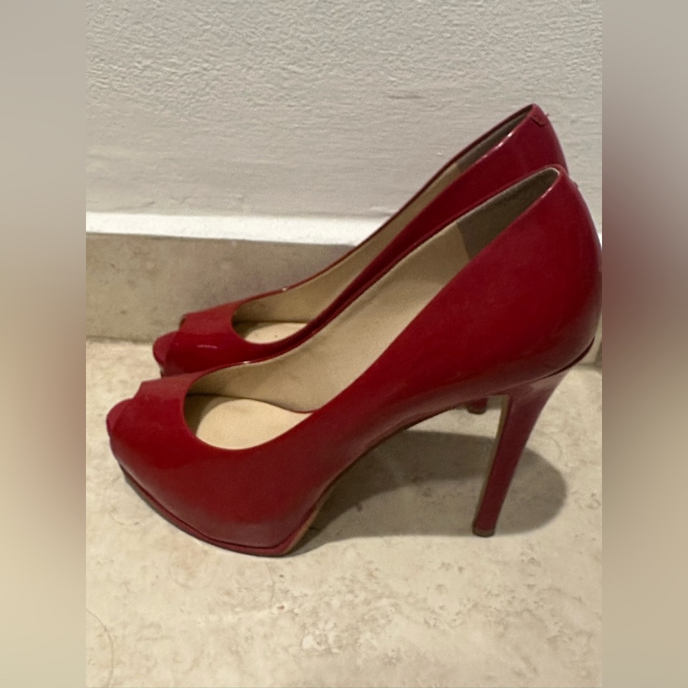 Guess Peep Toe Heels Size 7.5 Red